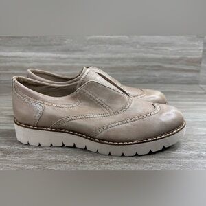Women's Libby Slip On Beige Oxford Loafers Size 37 US 6.5